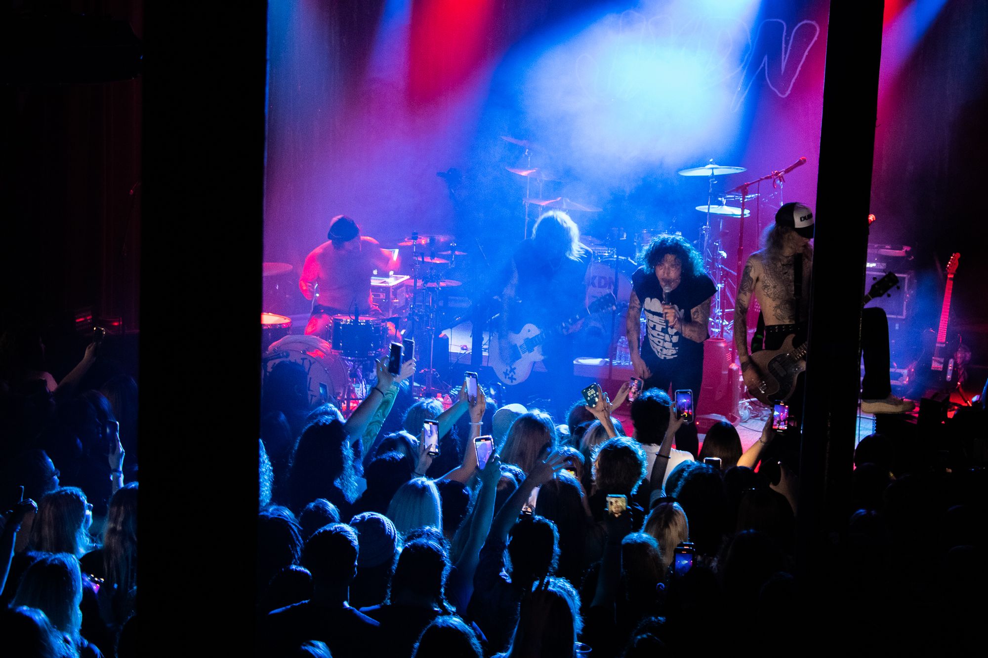 Beauty School Dropout performs on stage at Vinyl Music Hall in Pensacola, Florida on Apr. 5, 2023. Photo: Tandra Smith