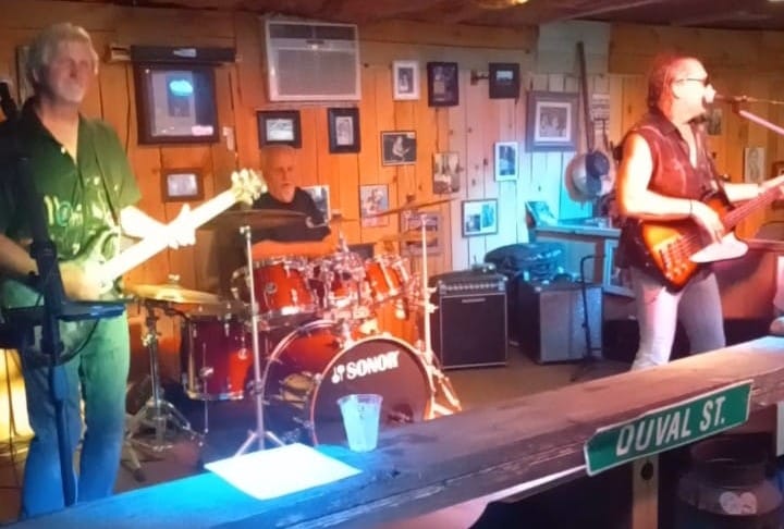 Gearhead Breaks Wide Open at Johnny B's Front Porch